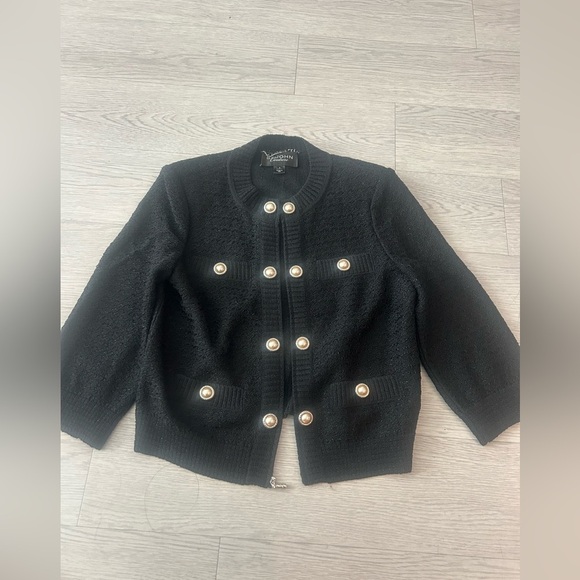 St. John Couture Beautiful Full Zip Sweater with Pearl Button Size 4 - Picture 1 of 4